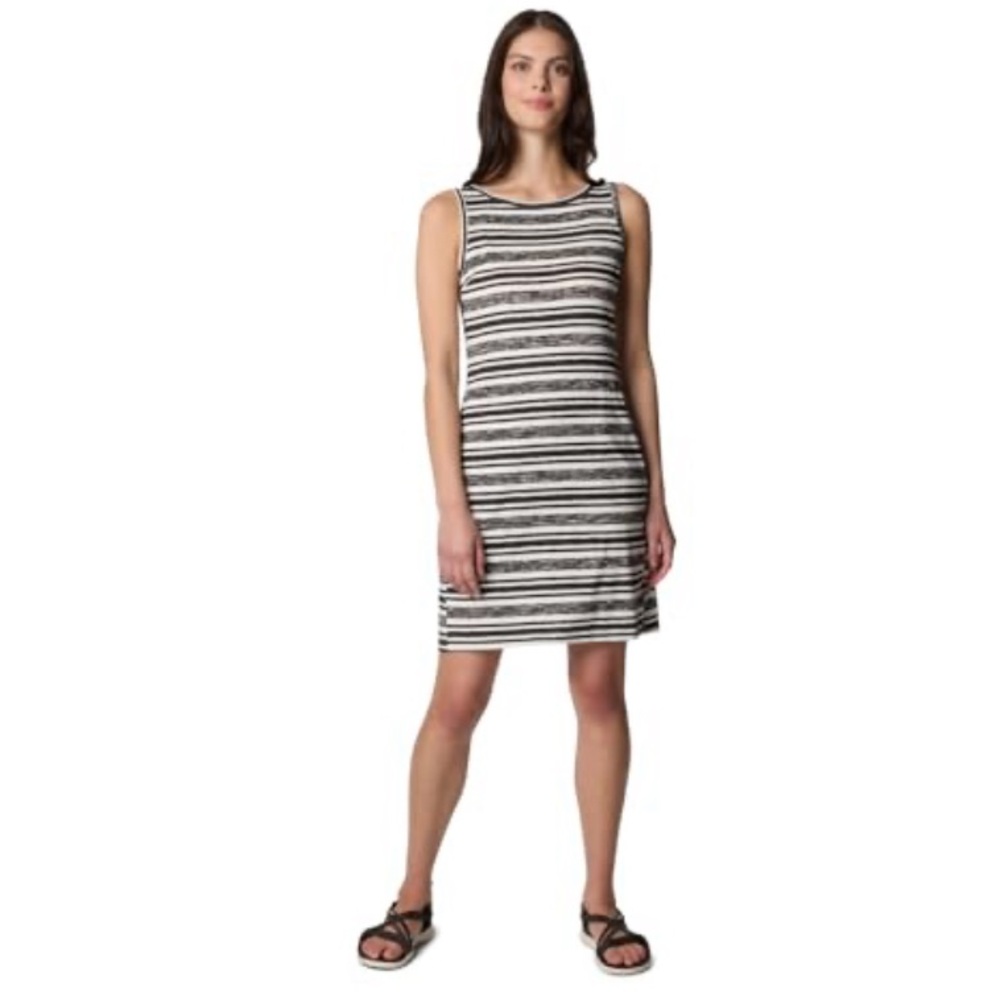 NWT Columbia Women's Chill River Printed Dress, White Spaced Stripe, Medium